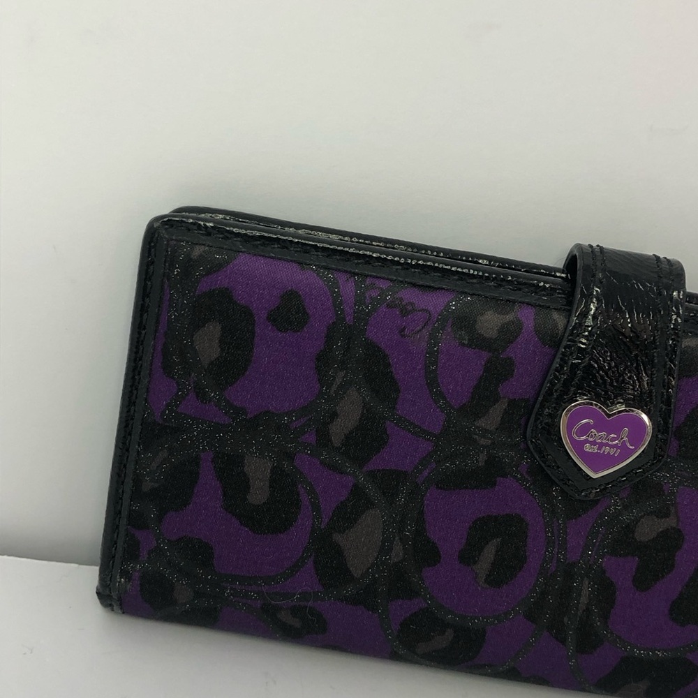 Coach Purple Poppy Daisy Ocelot Print Wallet Snap Leopard Heart Rare Logo - Picture 2 of 16